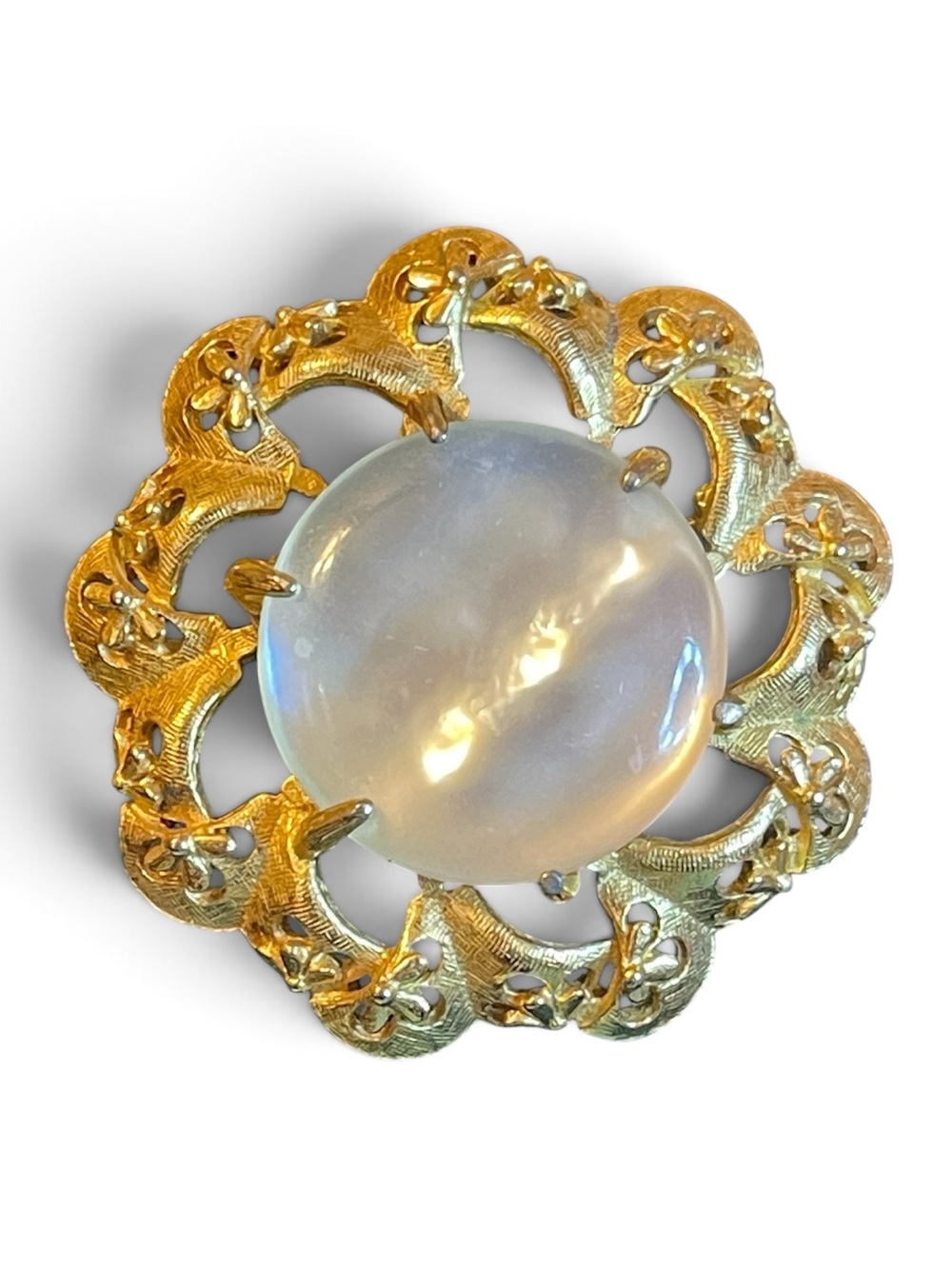 Vintage Florenza Ornate Gold-Tone Luminous Cabochon Wreath Brooch